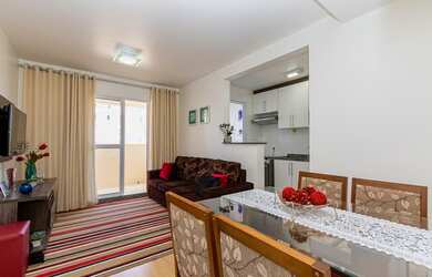 Imagem: O apartamento possui 2 Dormitórios, 2 Banheiros, 1 Vaga na