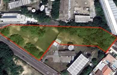 Imagem: O terreno possui 10104m² de Área e está localizado em Adrianópolis