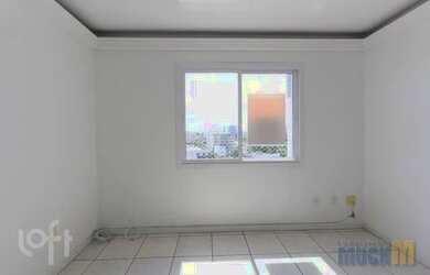 Imagem: O apartamento possui 1 Dormitório, 1 Banheiro, 1 Vaga na garagem