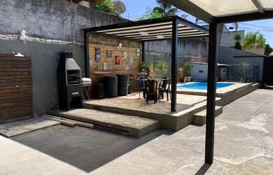 Imagem: A casa em condomínio possui 3 Dormitórios, 2 Banheiros, 5