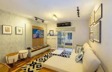 Imagem: A casa possui 2 Dormitórios, 2 Banheiros, 2 Vagas na garagem