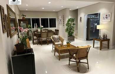 Imagem: A casa em condomínio à venda possui 3 Dormitórios, 5 Banheiros