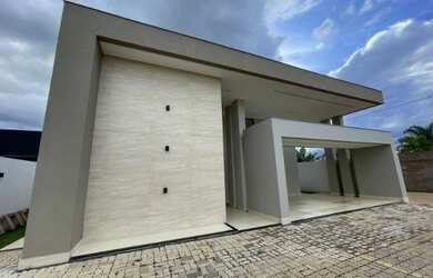 Imagem: A casa em condomínio possui 3 Dormitórios, 5 Banheiros, 2