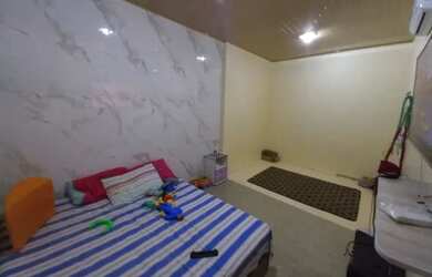 Imagem: A casa possui 2 Dormitórios, 1 Banheiro, 4 Vagas na garagem