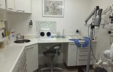 Imagem: O depósito possui 1 Vaga na garagem, 33m² de Área e está