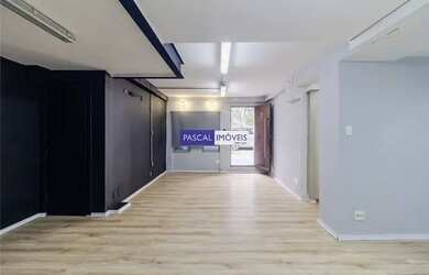 Imagem: O depósito possui 146m² de Área e está localizado em Campo