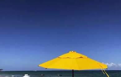 Imagem: A casa possui 5 Dormitórios, 5 Banheiros, 5 Vagas na garagem