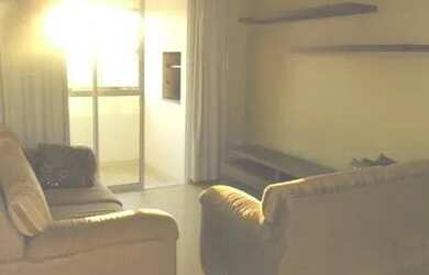 Imagem: O apartamento possui 2 Dormitórios, 1 Banheiro, 2 Vagas na