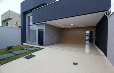 Imagem 8: Casa Térrea Alto Padrão / frente a Praça Goiânia