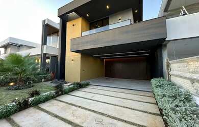 Imagem: Sobrado para venda possui 306 metros quadrados com 5 quartos