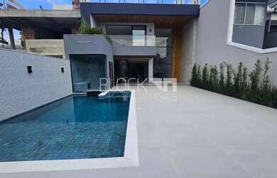 Imagem 2: Recreio dos Bandeirantes Casa de Condomínio 4 quartos, sendo 4 suites