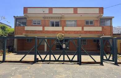 Imagem: O apartamento possui 1 Dormitório, 1 Banheiro, 1 Vaga na garagem