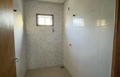 Imagem 6: Casa Madeira , com 4 quartos e 1 banheiros à Venda, 242 m² em Criciúma/SC