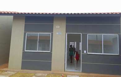 Imagem: A casa em condomínio possui 2 Dormitórios, 1 Banheiro, 2 Vagas