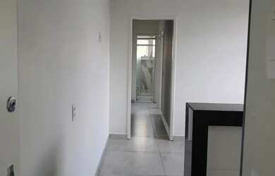 Imagem: O apartamento possui 2 Dormitórios, 1 Banheiro e 70m² de Área