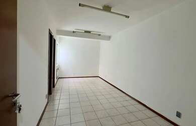 Imagem 5: Escritório para aluguel com 32 metros quadrados em Centro - Joinville - SC