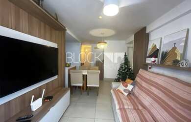 Imagem: O apartamento possui 2 Dormitórios, 2 Banheiros, 1 Vaga na