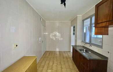 Imagem 8: Apartamento de 3 Dormitórios com Suíte à Venda no Centro - 370 mil reais