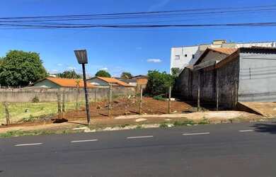 Imagem: O terreno possui 281m² de Área e está localizado em Jardim