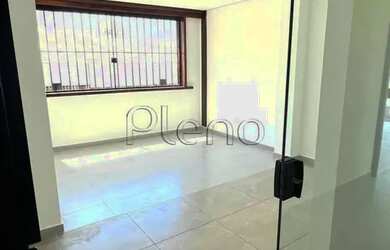 Imagem: O depósito possui 4 Vagas na garagem e 150m² de Área e está