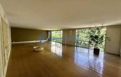 Imagem: O apartamento possui 4 Dormitórios, 4 Banheiros, 2 Vagas na