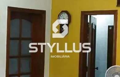 Imagem: A casa possui 3 Dormitórios, 5 Banheiros, 1 Vaga na garagem