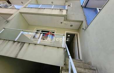 Imagem: A casa possui 3 Dormitórios, 5 Banheiros, 5 Vagas na garagem