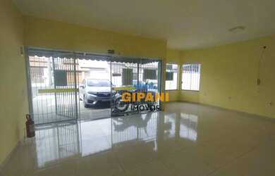 Imagem: O depósito para alugar possui 2 Vagas na garagem e 30m² de