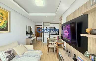 Imagem: O apartamento possui 2 Dormitórios, 1 Banheiro, 1 Vaga na garagem