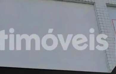 Imagem: O depósito possui 4 Vagas na garagem e 360m² de Área e está