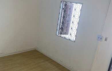 Imagem: A casa possui 1 Dormitório, 1 Banheiro e 40m² de Área e está