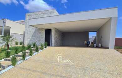 Imagem: A casa em condomínio possui 3 Dormitórios, 3 Banheiros, 2