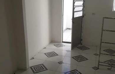 Imagem: A casa possui 2 Dormitórios, 1 Banheiro, 1 Vaga na garagem