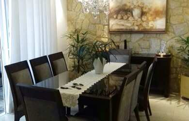 Imagem: A casa possui 5 Dormitórios, 5 Banheiros, 5 Vagas na garagem