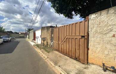 Imagem: O terreno possui 400m² de Área e está localizado em Setor