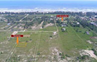 Imagem 1: 2 Terrenos juntos próximo ao mar por 55mil os dois