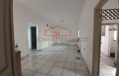 Imagem: A casa possui 2 Dormitórios, 2 Banheiros, 75m² de Área e