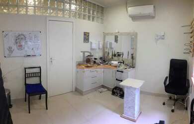 Imagem: A kitnet possui 1 Dormitório, 1 Banheiro, 30m² de Área e