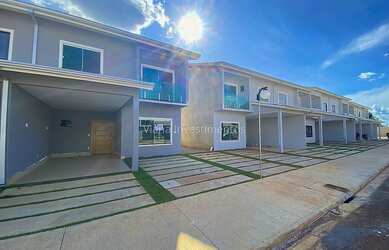 Imagem: A casa em condomínio possui 3 Dormitórios, 4 Banheiros, 2