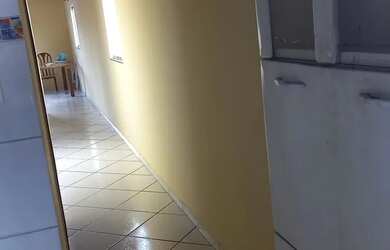 Imagem: A casa possui 3 Dormitórios, 2 Banheiros e 110m² de Área