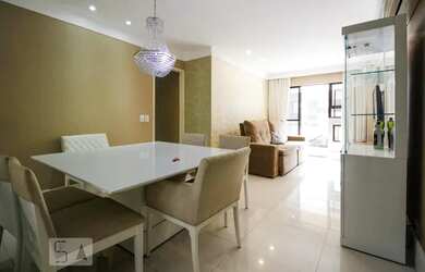 Imagem: O apartamento possui 3 Dormitórios, 2 Banheiros, 1 Vaga na