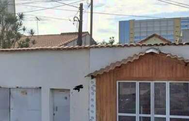 Imagem: O terreno possui 270m² de Área e está localizado em Parque