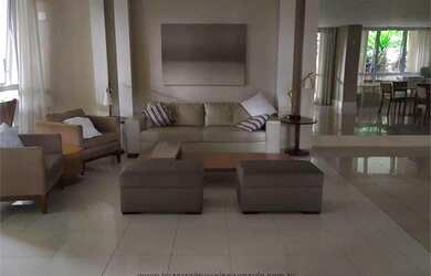 Imagem: O apartamento possui 4 Dormitórios, 3 Banheiros, 2 Vagas na