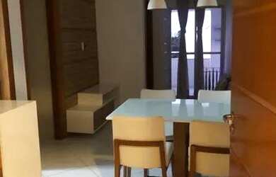 Imagem: O apartamento possui 2 Dormitórios, 1 Banheiro, 2 Vagas na