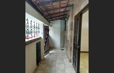 Imagem: A casa possui 3 Dormitórios, 1 Banheiro e 90m² de Área e