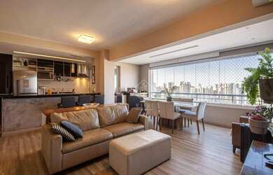 Imagem: O apartamento possui 2 Dormitórios, 3 Banheiros, 2 Vagas na