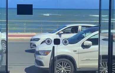 Imagem: O depósito possui 5 Vagas na garagem e 600m² de Área e está