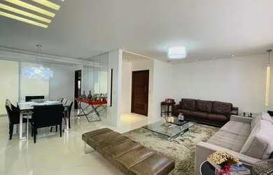 Imagem: O apartamento possui 4 Dormitórios, 4 Banheiros, 3 Vagas na