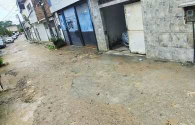 Imagem: A casa possui 2 Dormitórios, 1 Banheiro, 1 Vaga na garagem