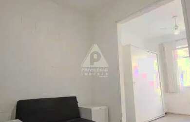 Imagem: O apartamento possui 1 Dormitório, 1 Banheiro, 28m² de Área